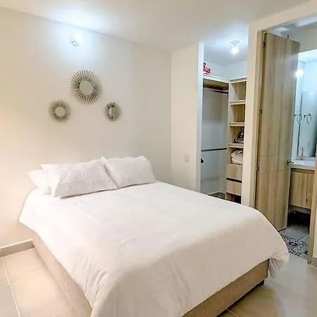 Apartamento Moderno Cerca Del Mar - *