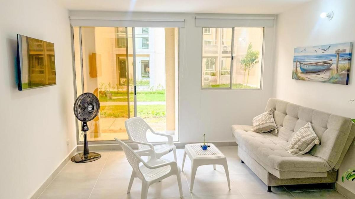 Moderno Cerca Del Mar -